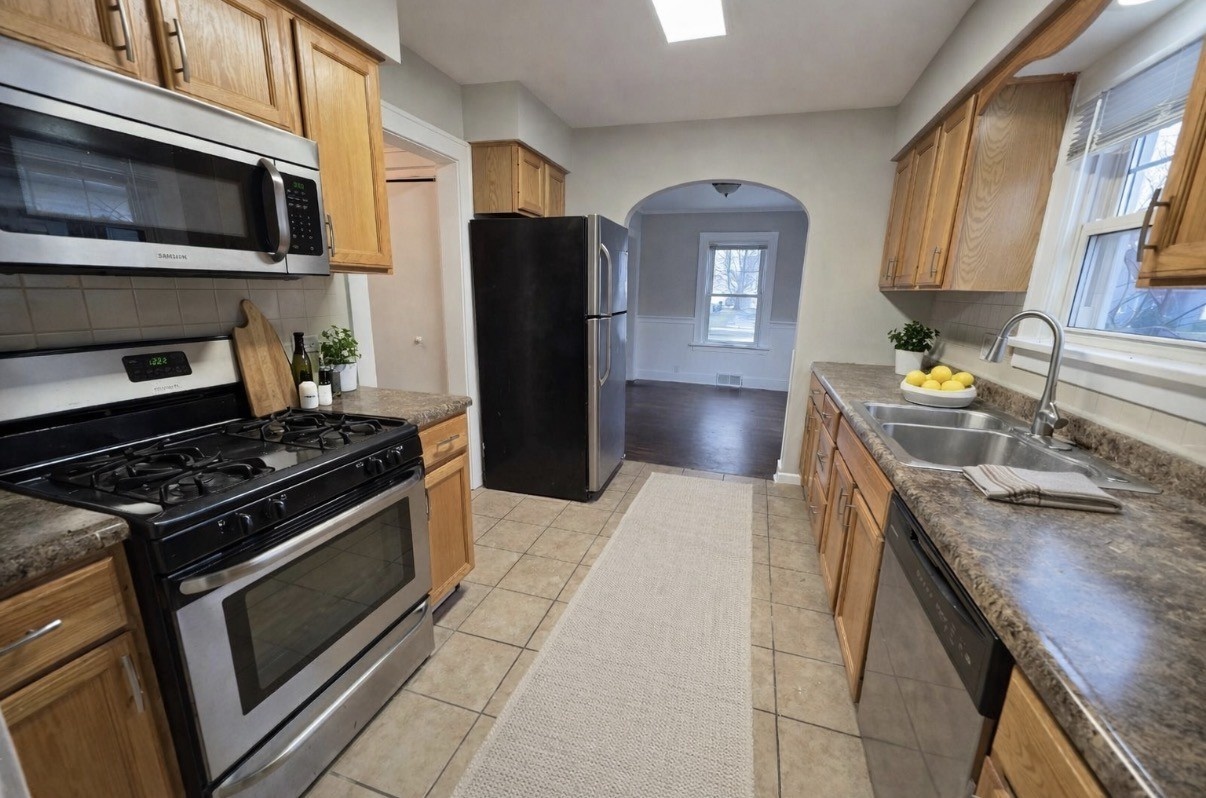 16030 Wausau Avenue, South Holland, IL 60473