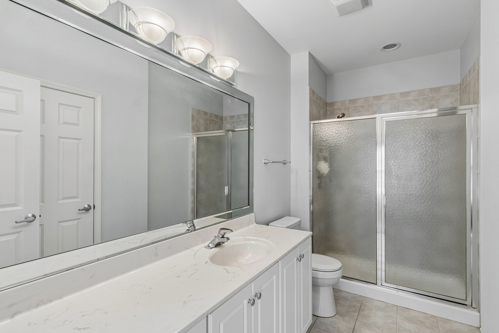 1029 W Bogey Lane, Palatine, IL 60067