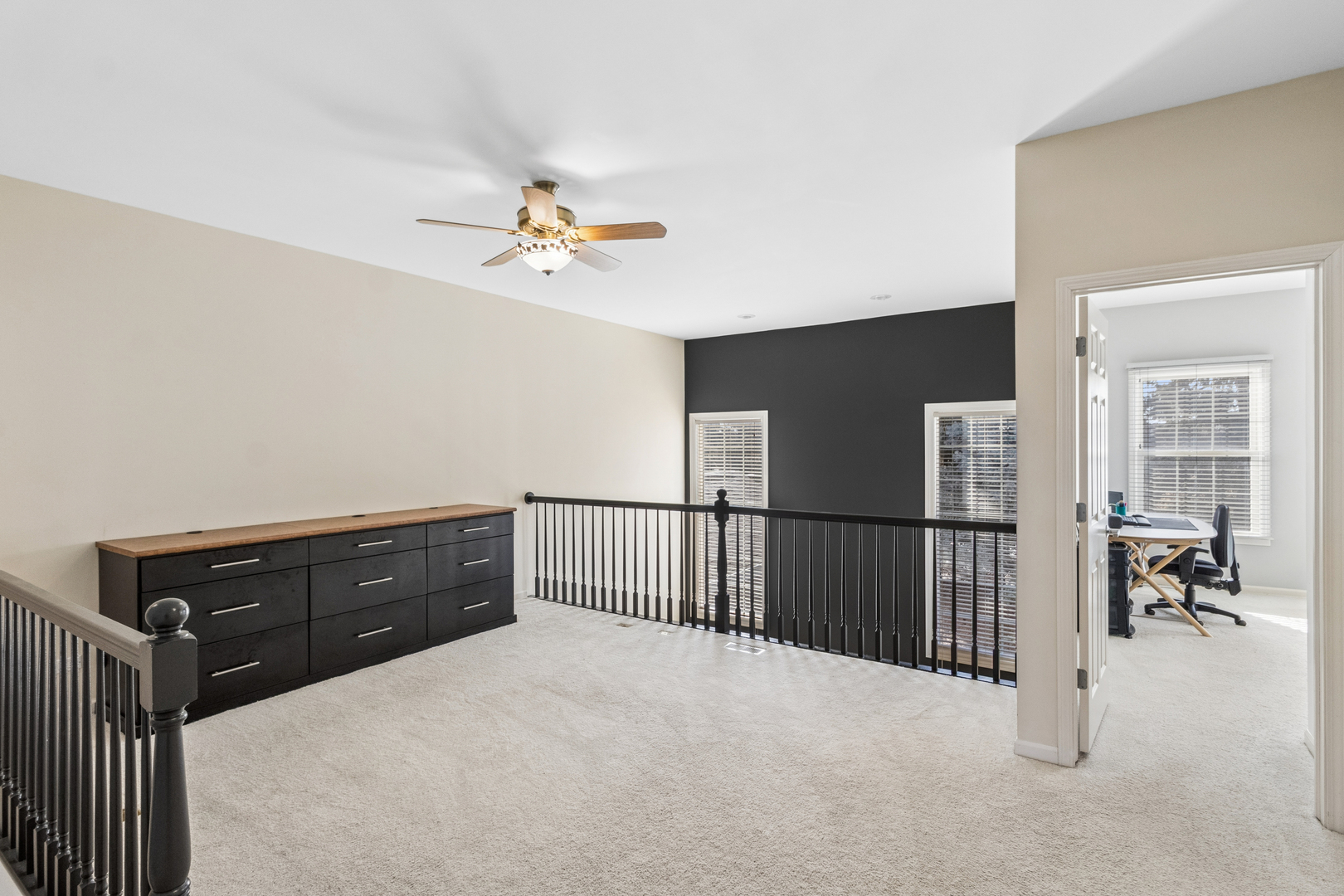 1029 W Bogey Lane, Palatine, IL 60067