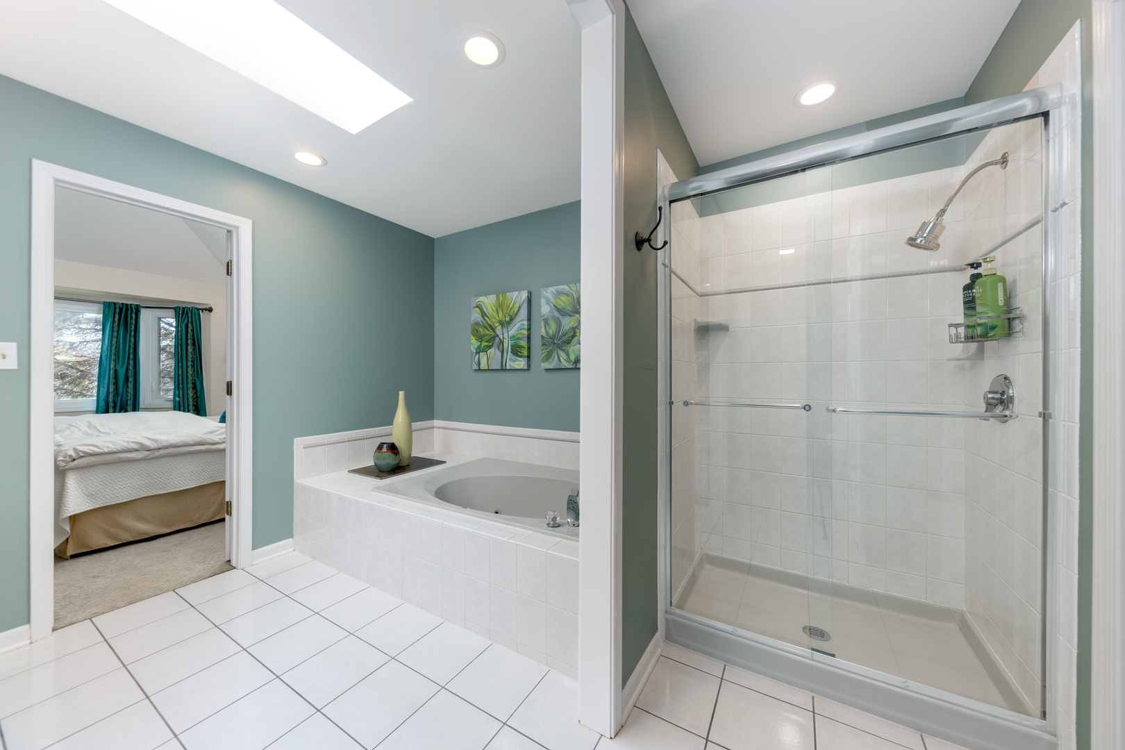 2347 Wilmington Court, Naperville, IL 60565