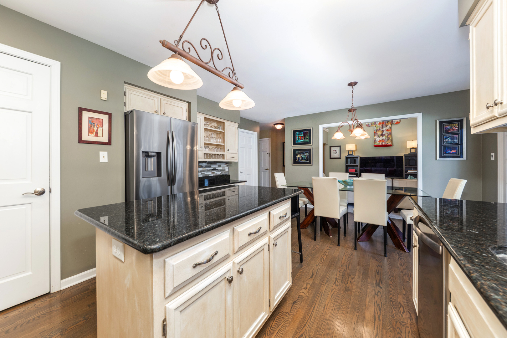 2347 Wilmington Court, Naperville, IL 60565