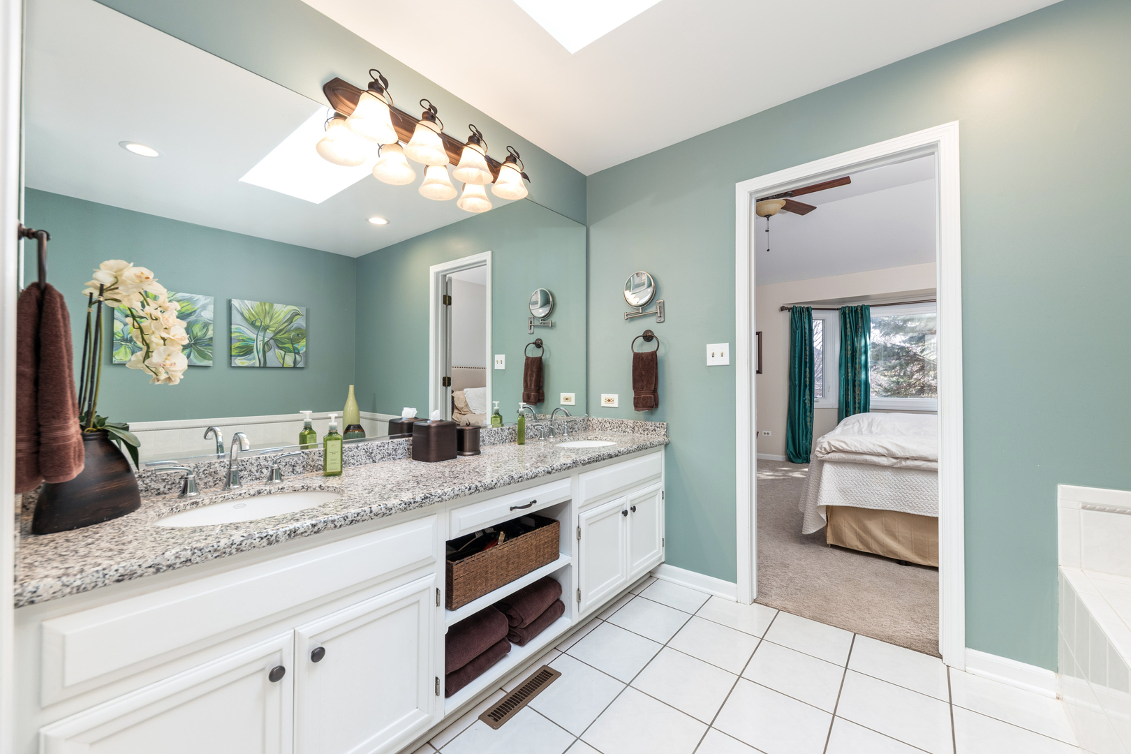 2347 Wilmington Court, Naperville, IL 60565