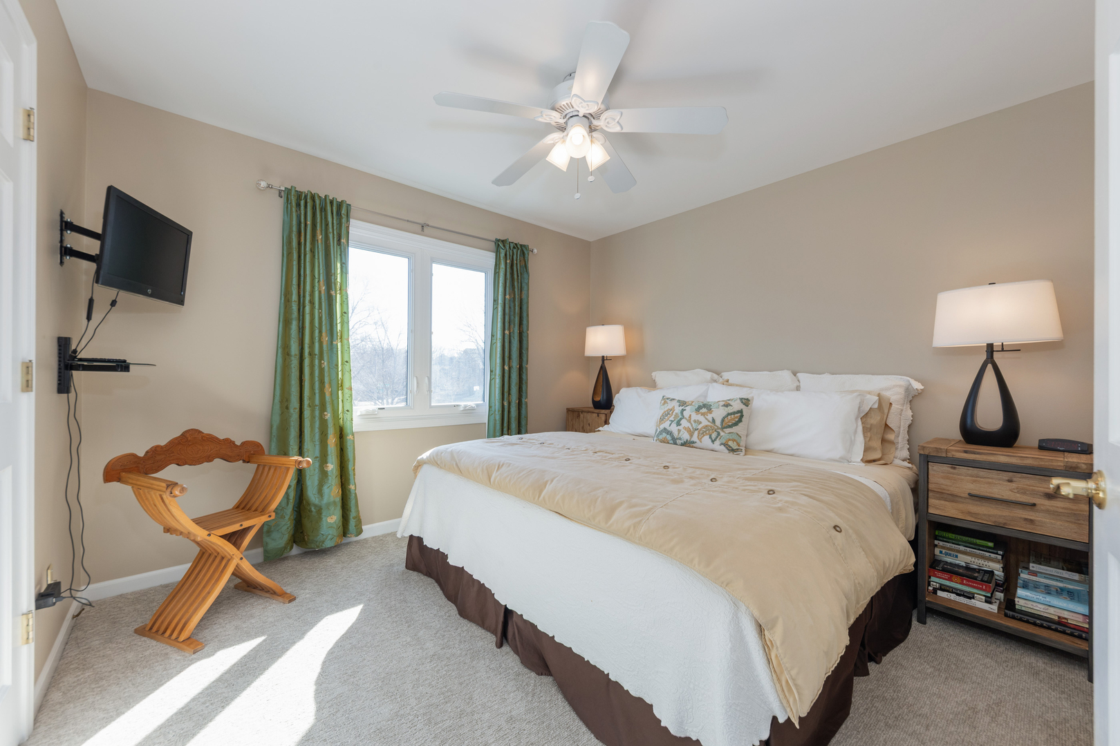 2347 Wilmington Court, Naperville, IL 60565