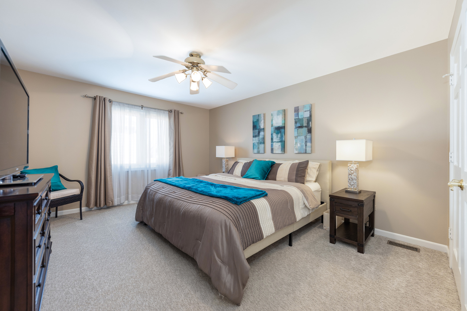 2347 Wilmington Court, Naperville, IL 60565