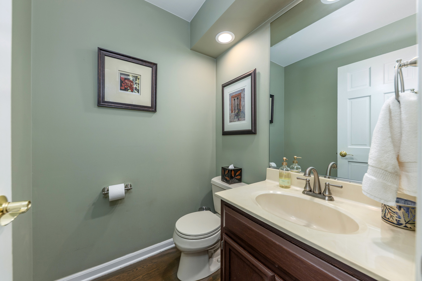 2347 Wilmington Court, Naperville, IL 60565