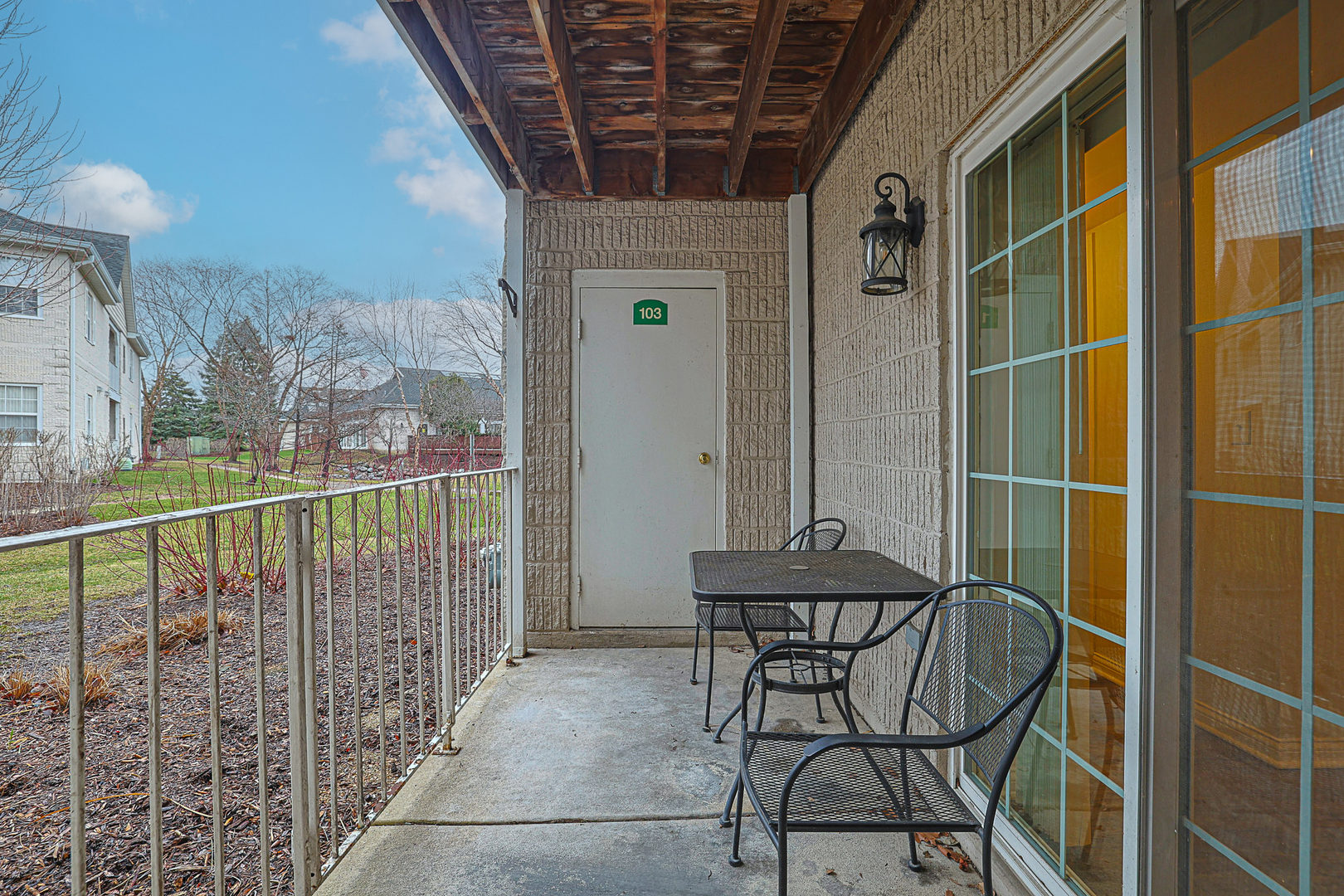 768 N Gary Avenue #103, Carol Stream, IL 60188