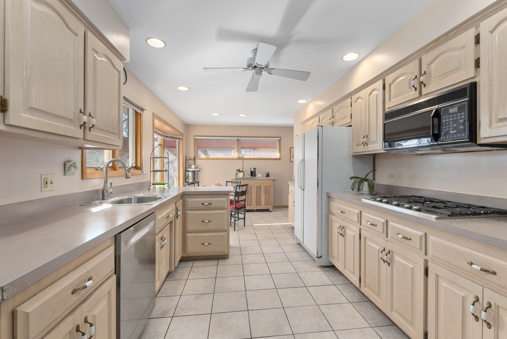 18515 Dundee Avenue, Homewood, IL 60430