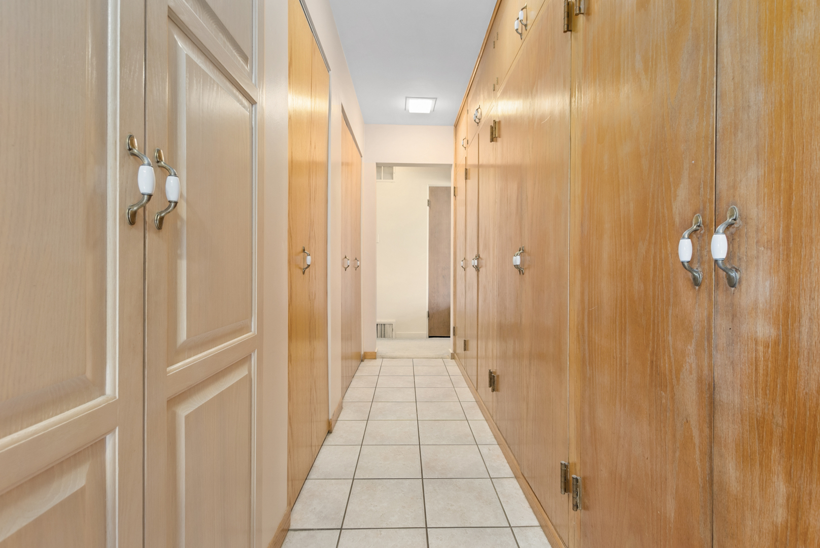 18515 Dundee Avenue, Homewood, IL 60430