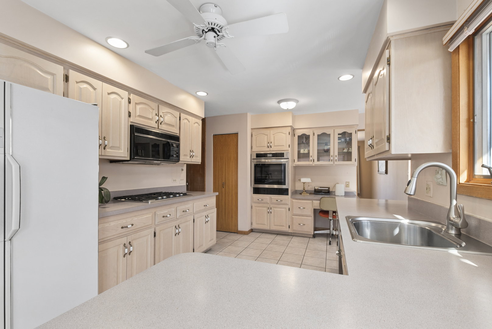 18515 Dundee Avenue, Homewood, IL 60430