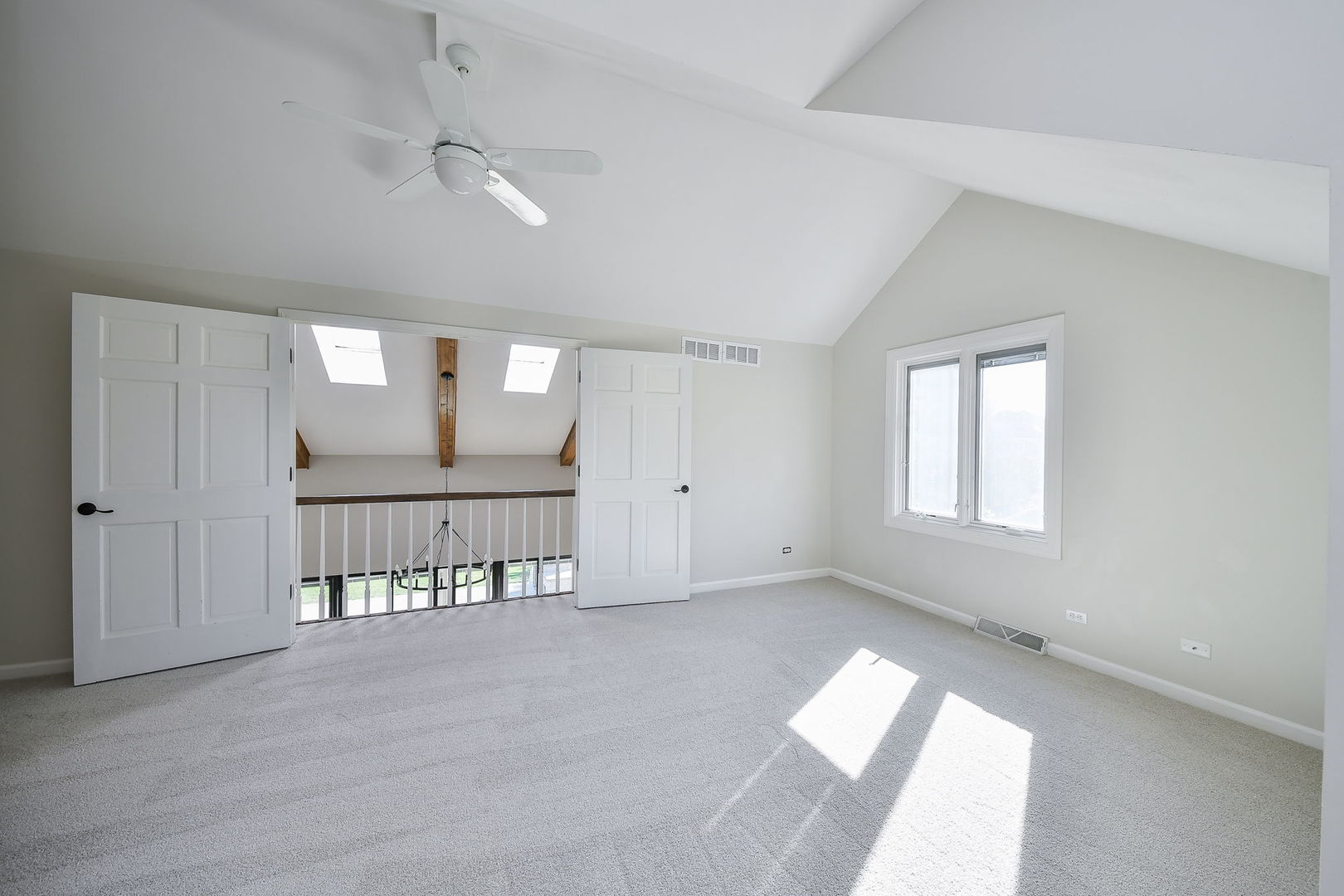 24 Winners Cup Circle, Wheaton, IL 60189