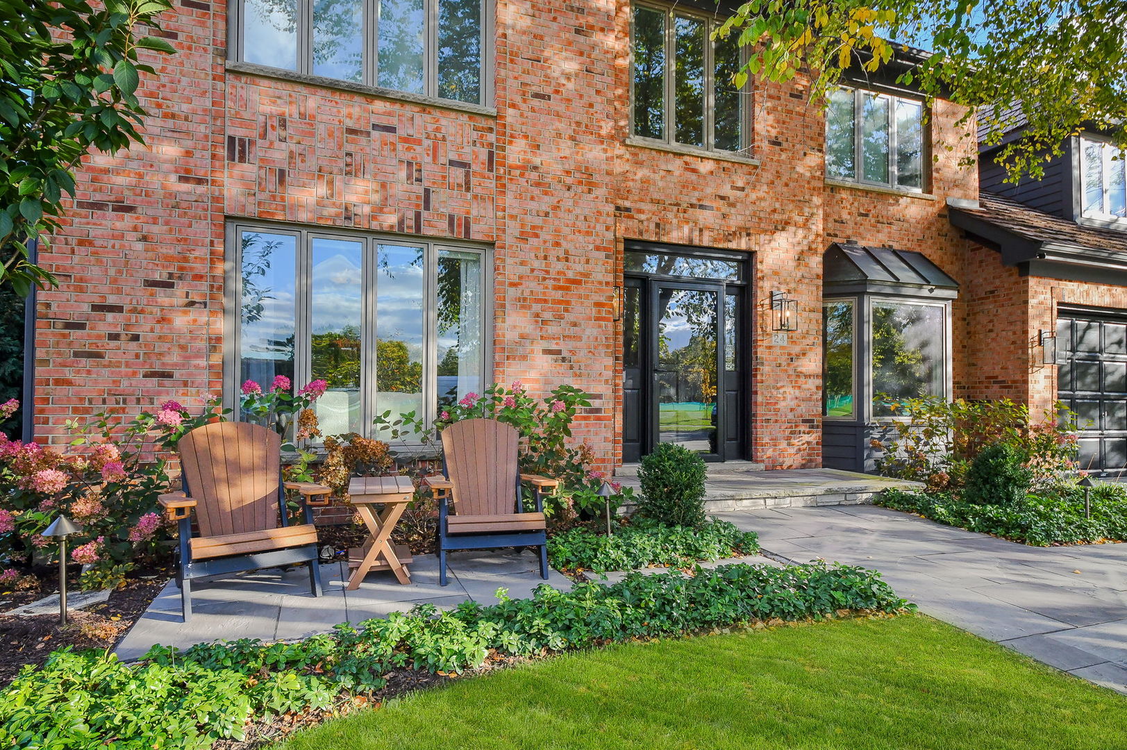 24 Winners Cup Circle, Wheaton, IL 60189