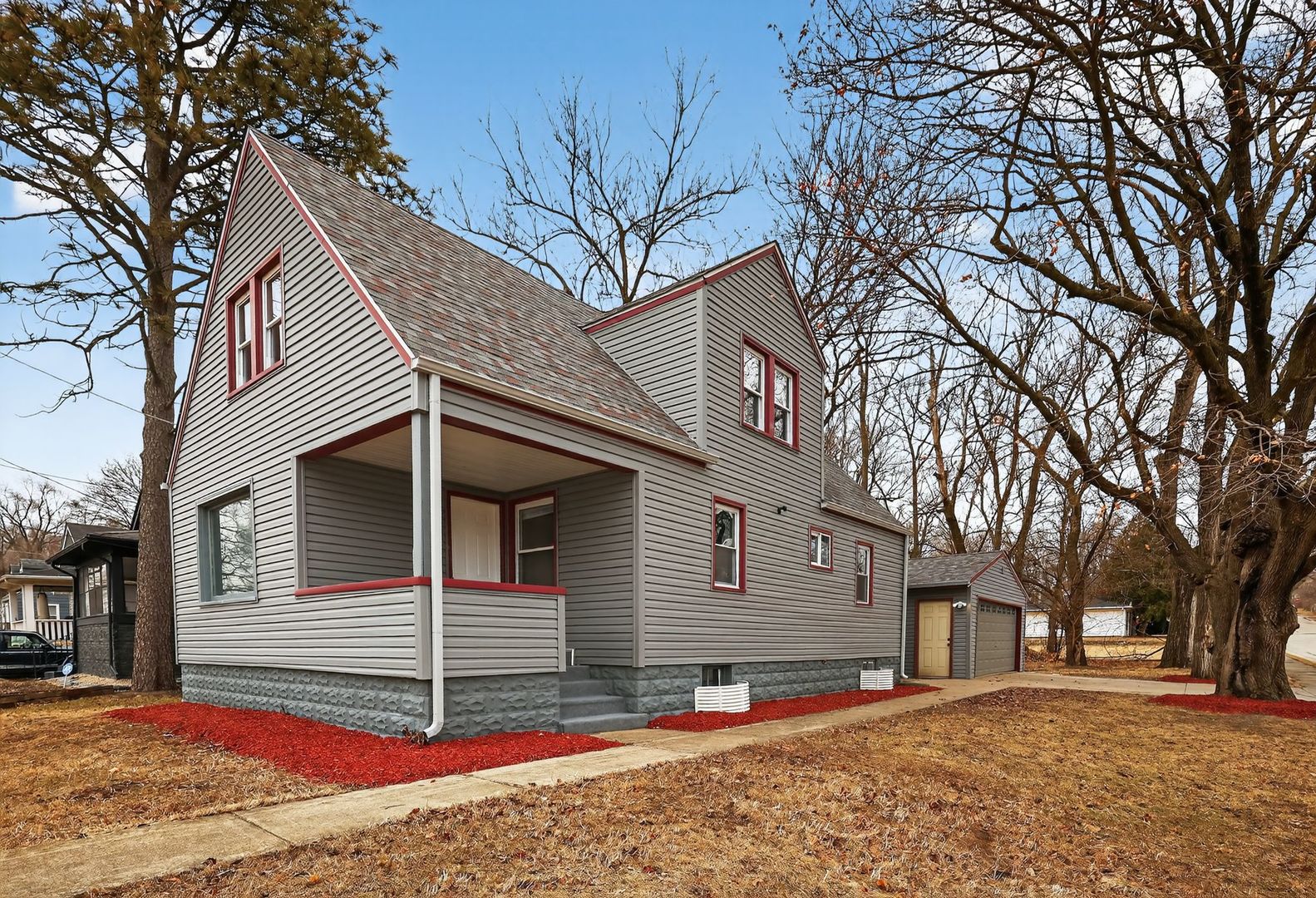 601 S Henrietta Avenue, Rockford, IL 61102