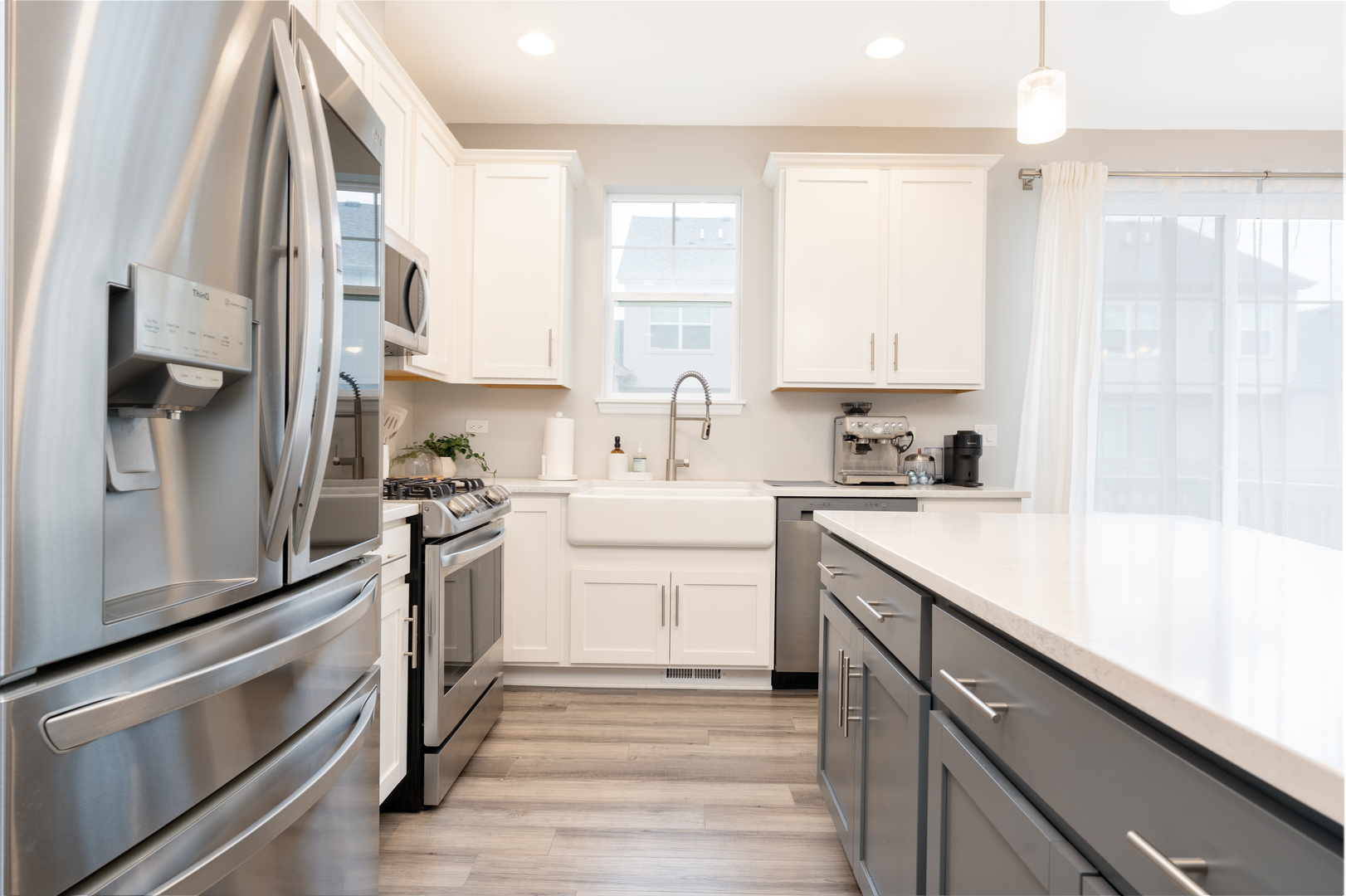 40 Woodmoor Court, Lombard, IL 60148