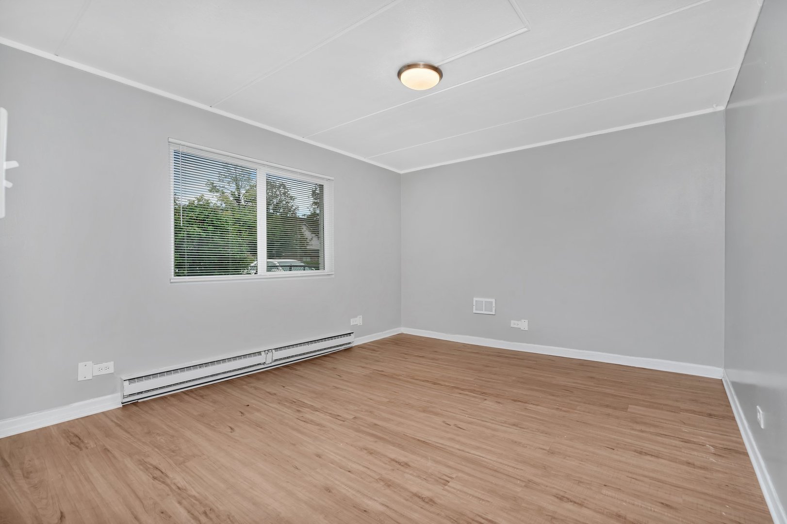 315 W Kimbell Avenue #03, Elmhurst, IL 60126