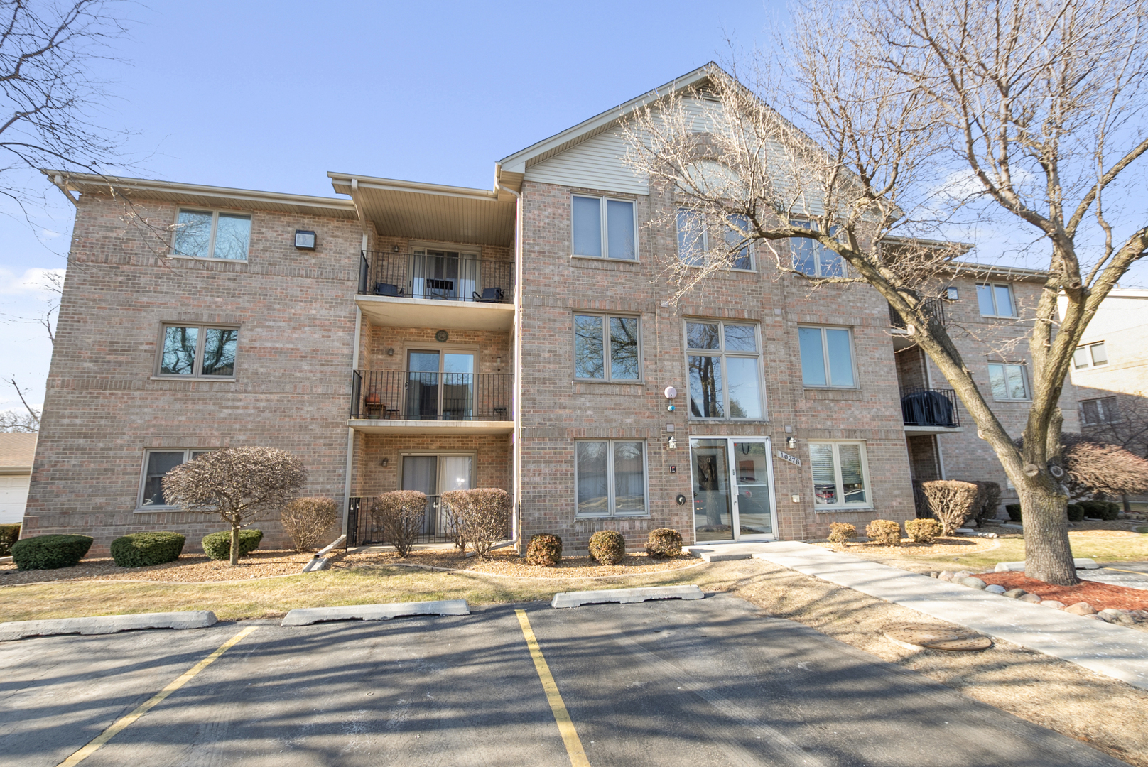 10278 Southwest Highway #1A, Chicago Ridge, IL 60415