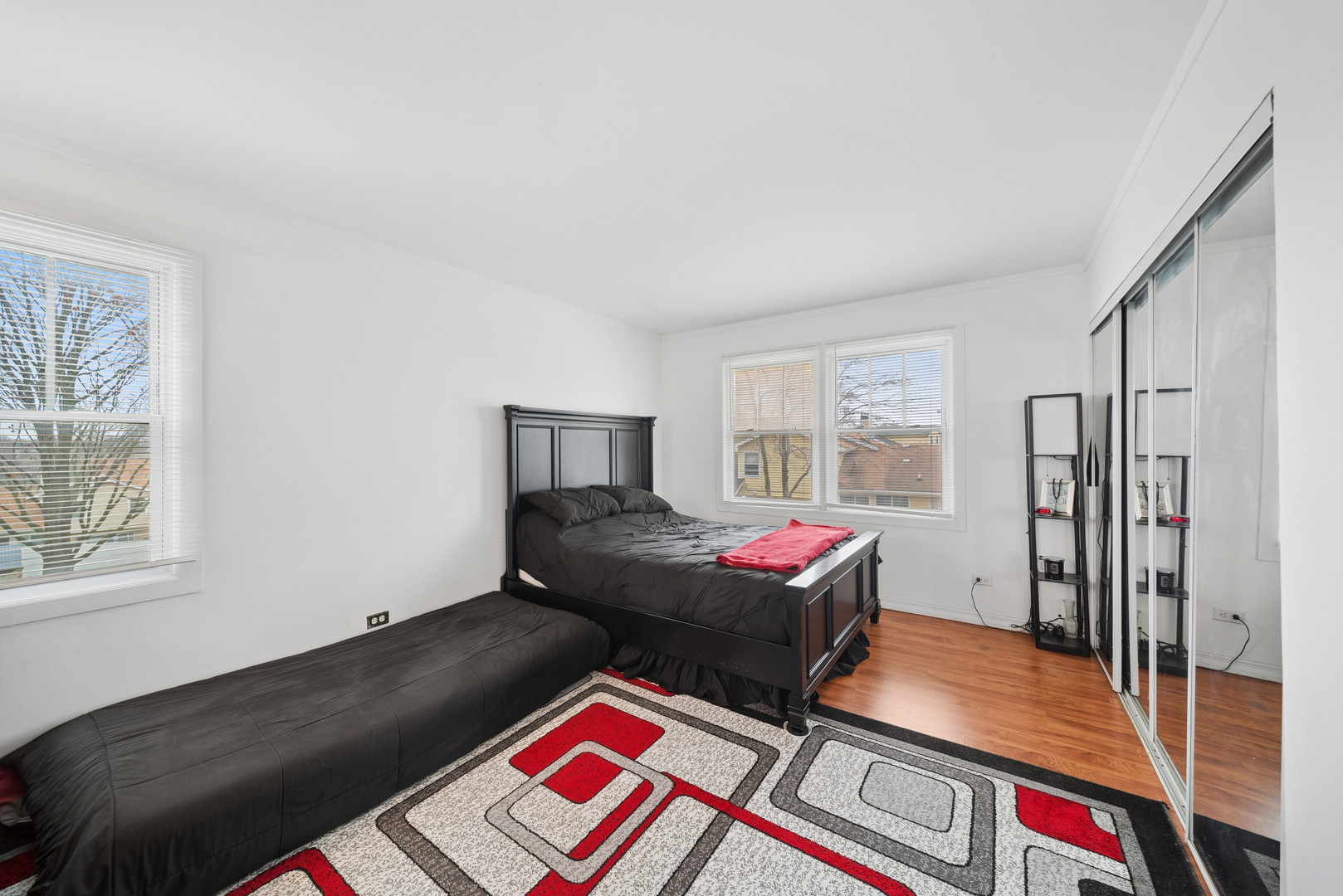 2421 Royal Drive #1, Lombard, IL 60148