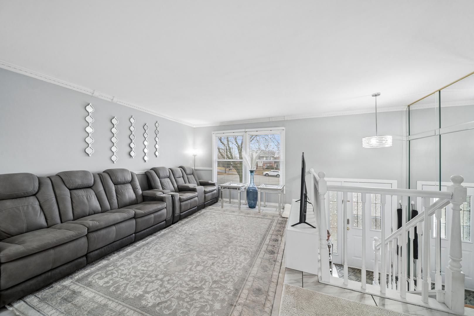 2421 Royal Drive #1, Lombard, IL 60148