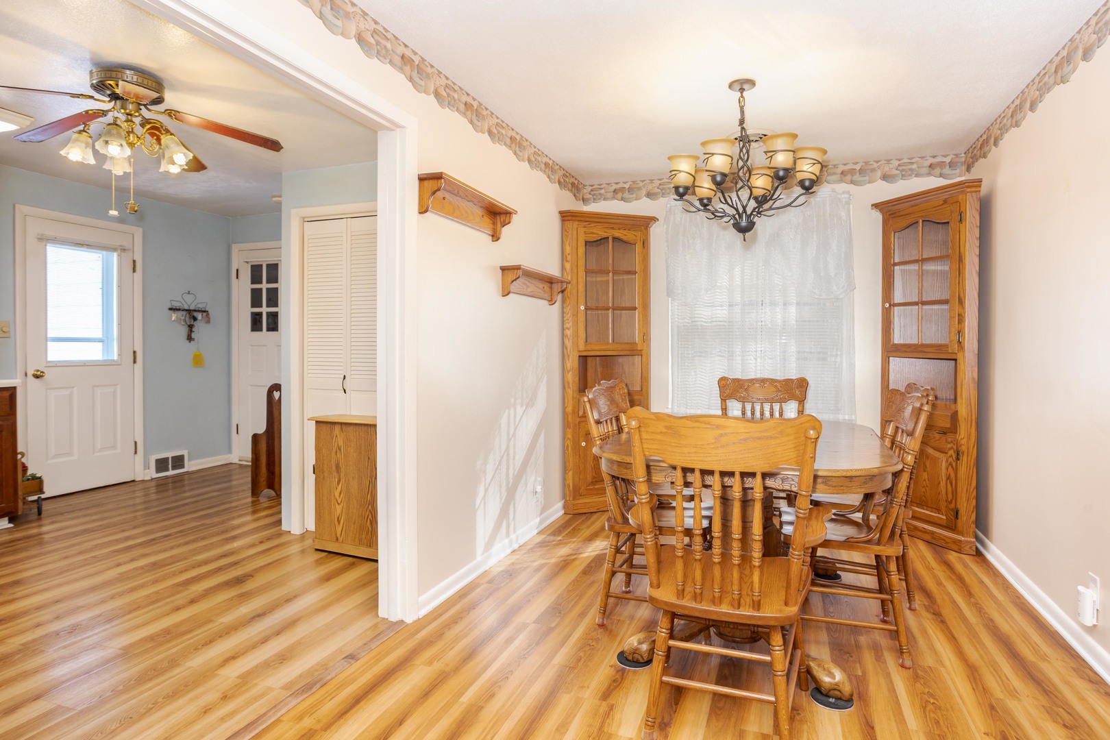 315 S Maple Street, Piper City, IL 60959