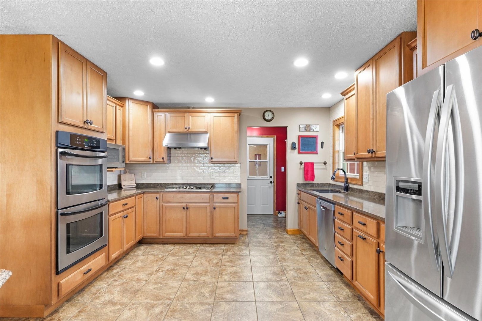 540 E 50n Road, Gibson City, IL 60936