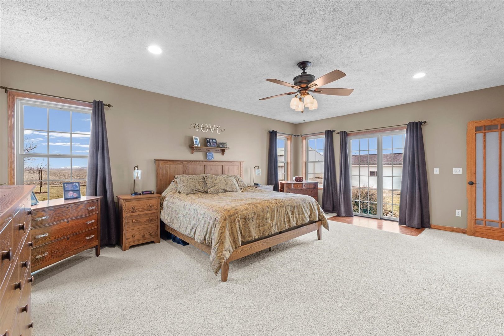 540 E 50n Road, Gibson City, IL 60936