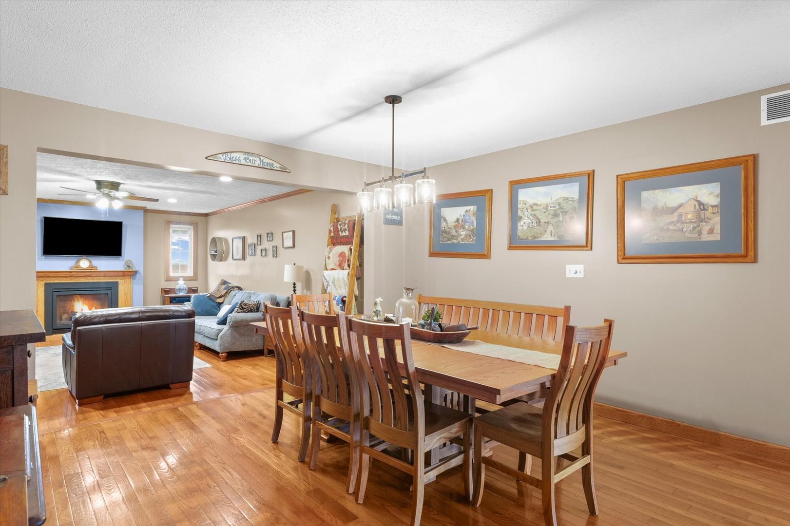 540 E 50n Road, Gibson City, IL 60936