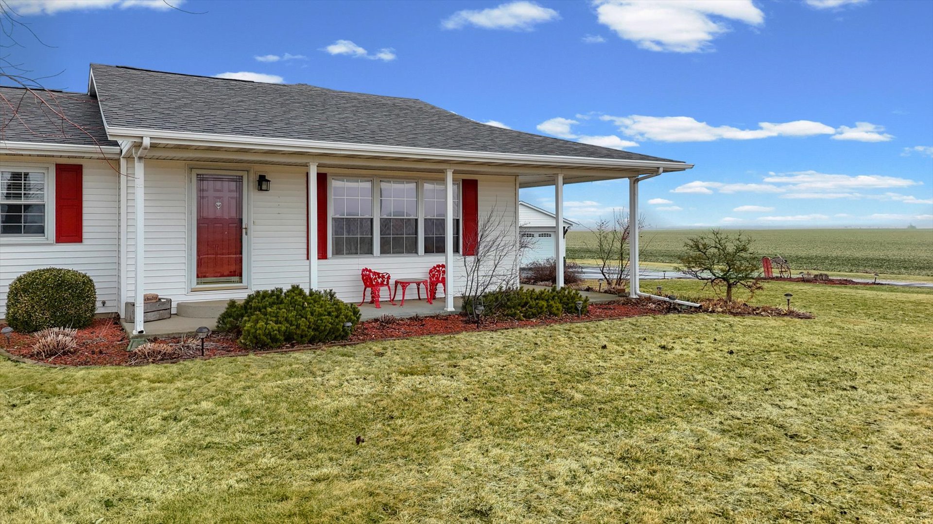 540 E 50n Road, Gibson City, IL 60936