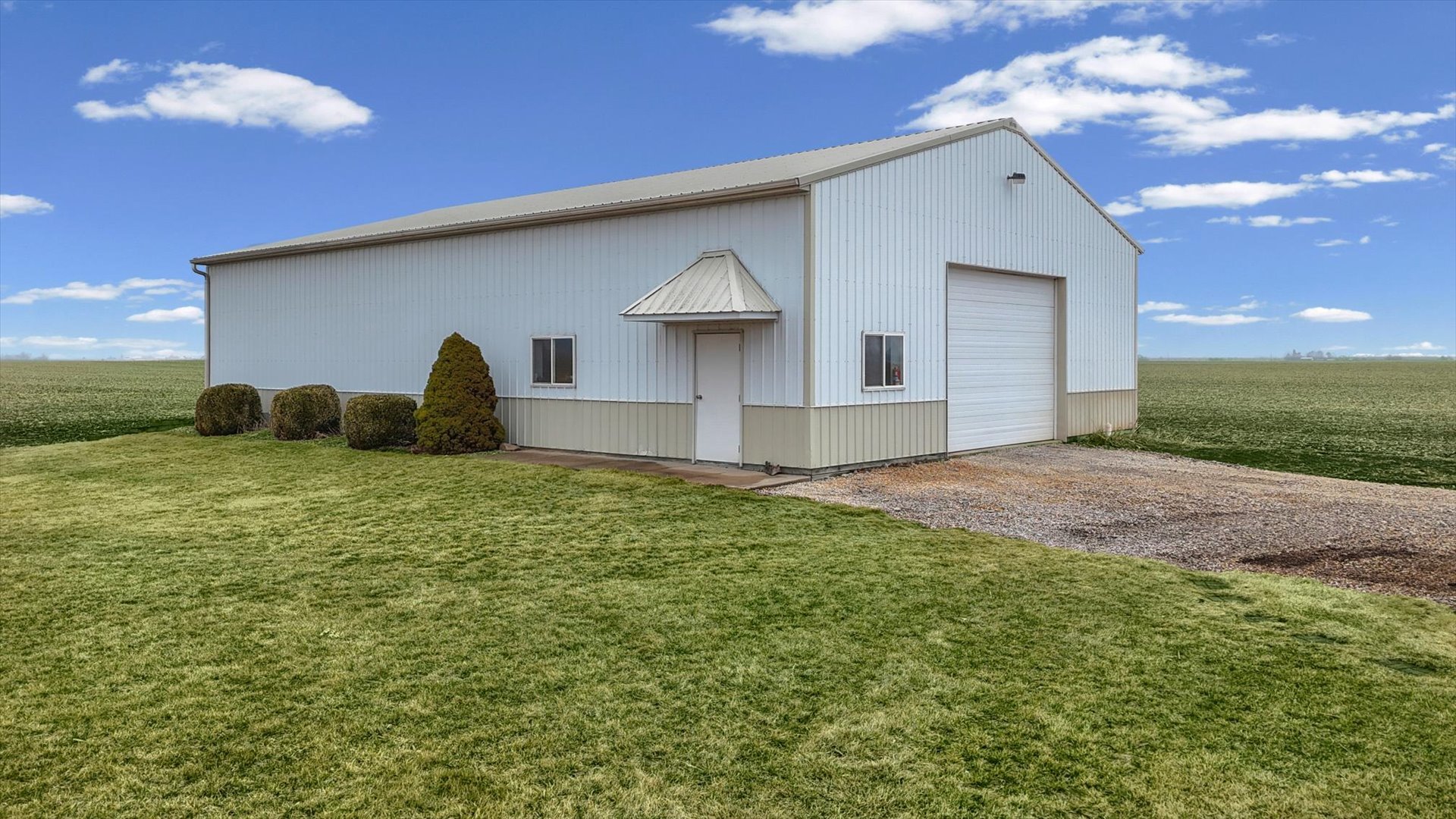 540 E 50n Road, Gibson City, IL 60936