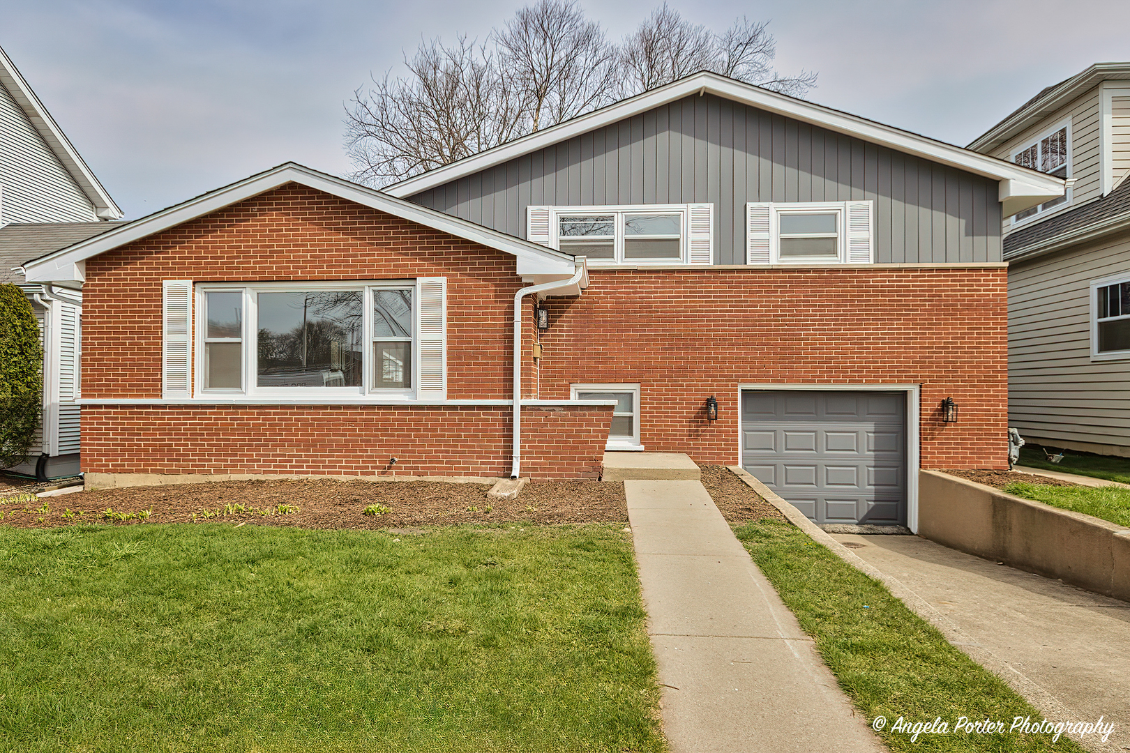 410 W Mueller Street, Arlington Heights, IL 60004
