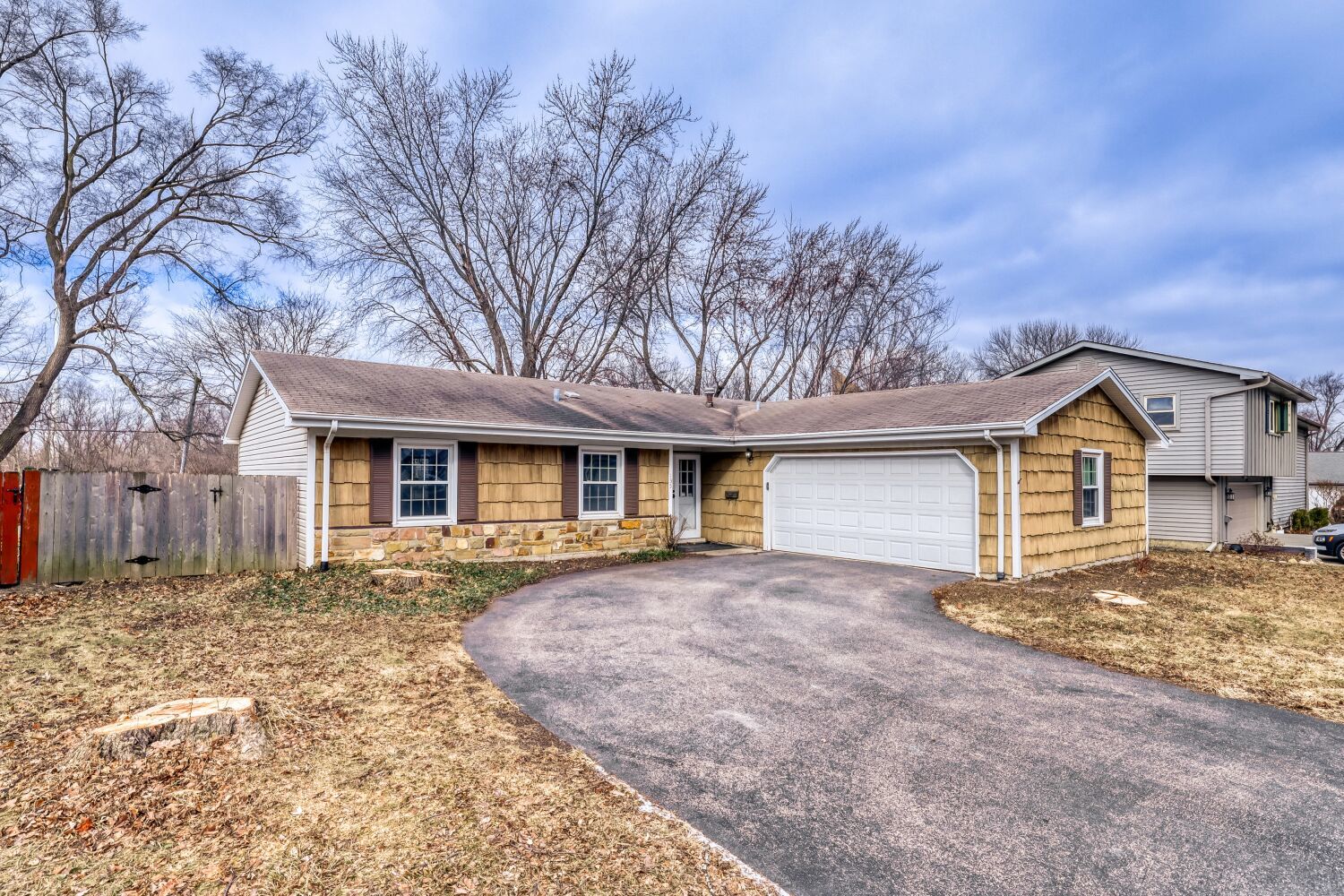 135 Ramblewood Lane, Lake Zurich, IL 60047