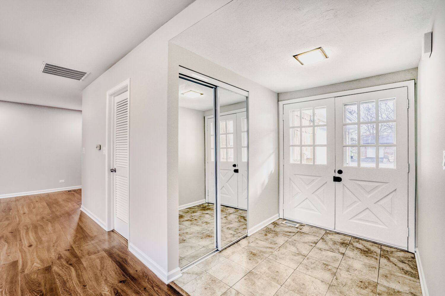 135 Ramblewood Lane, Lake Zurich, IL 60047