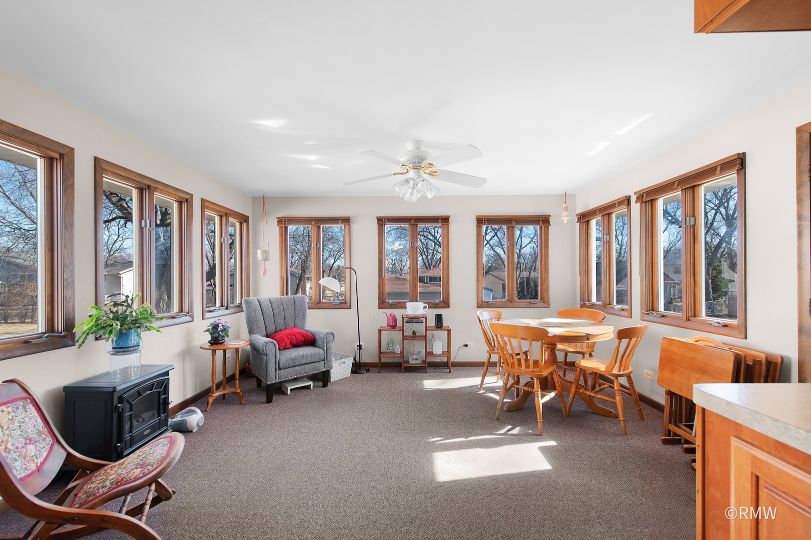 635 Verona Court, Schaumburg, IL 60193