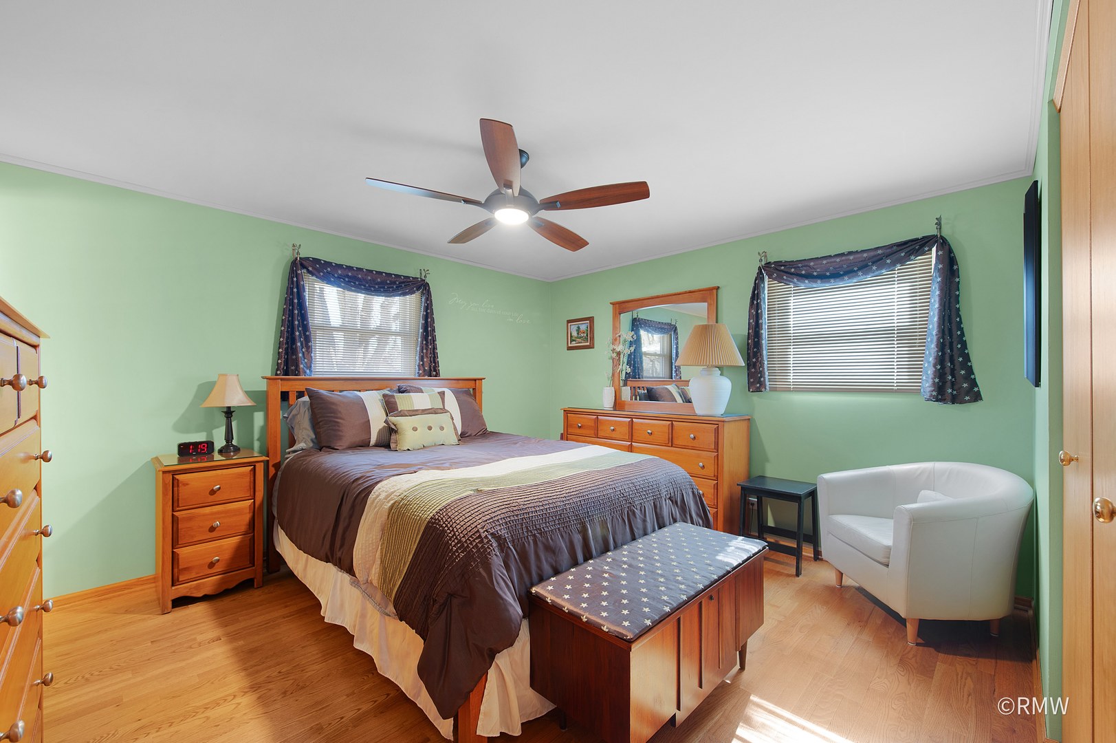 635 Verona Court, Schaumburg, IL 60193