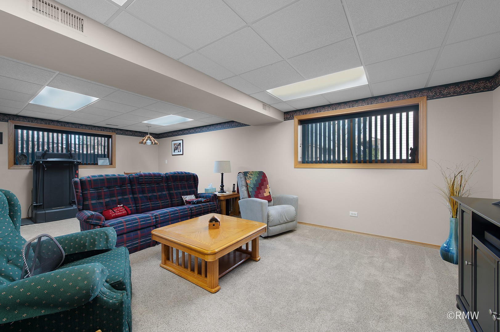 635 Verona Court, Schaumburg, IL 60193