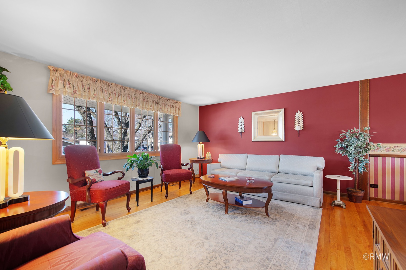 635 Verona Court, Schaumburg, IL 60193