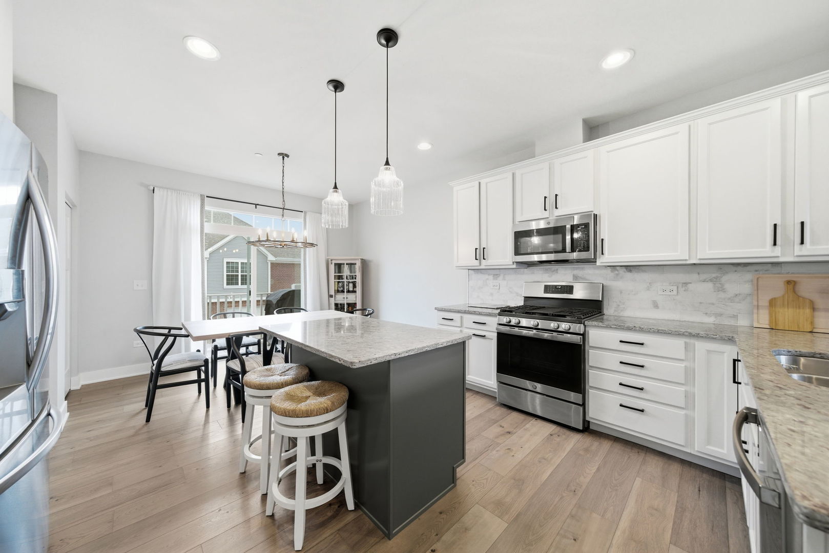 4462 Monroe Court, Naperville, IL 60564