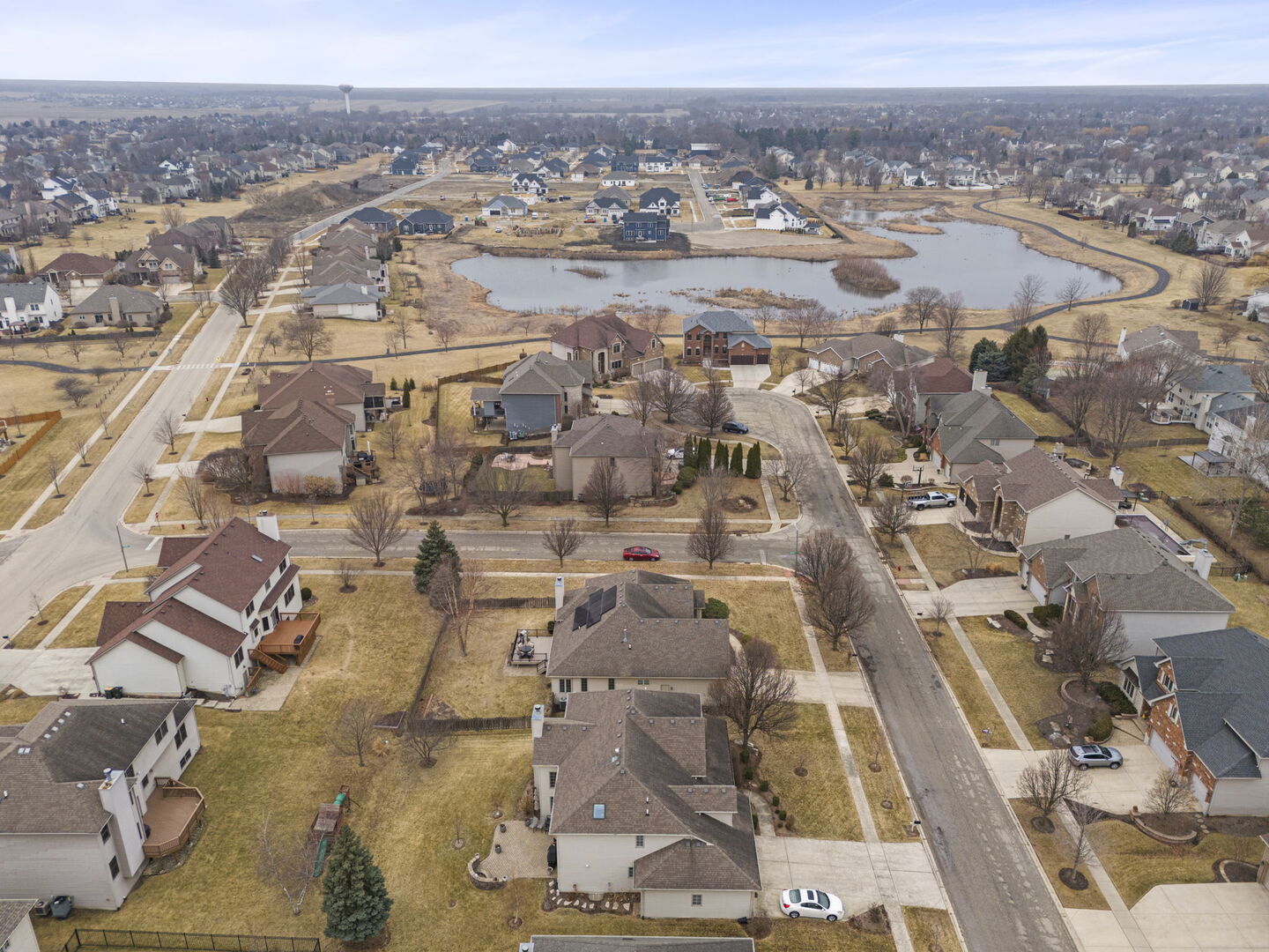 204 Amherst Circle, Oswego, IL 60543