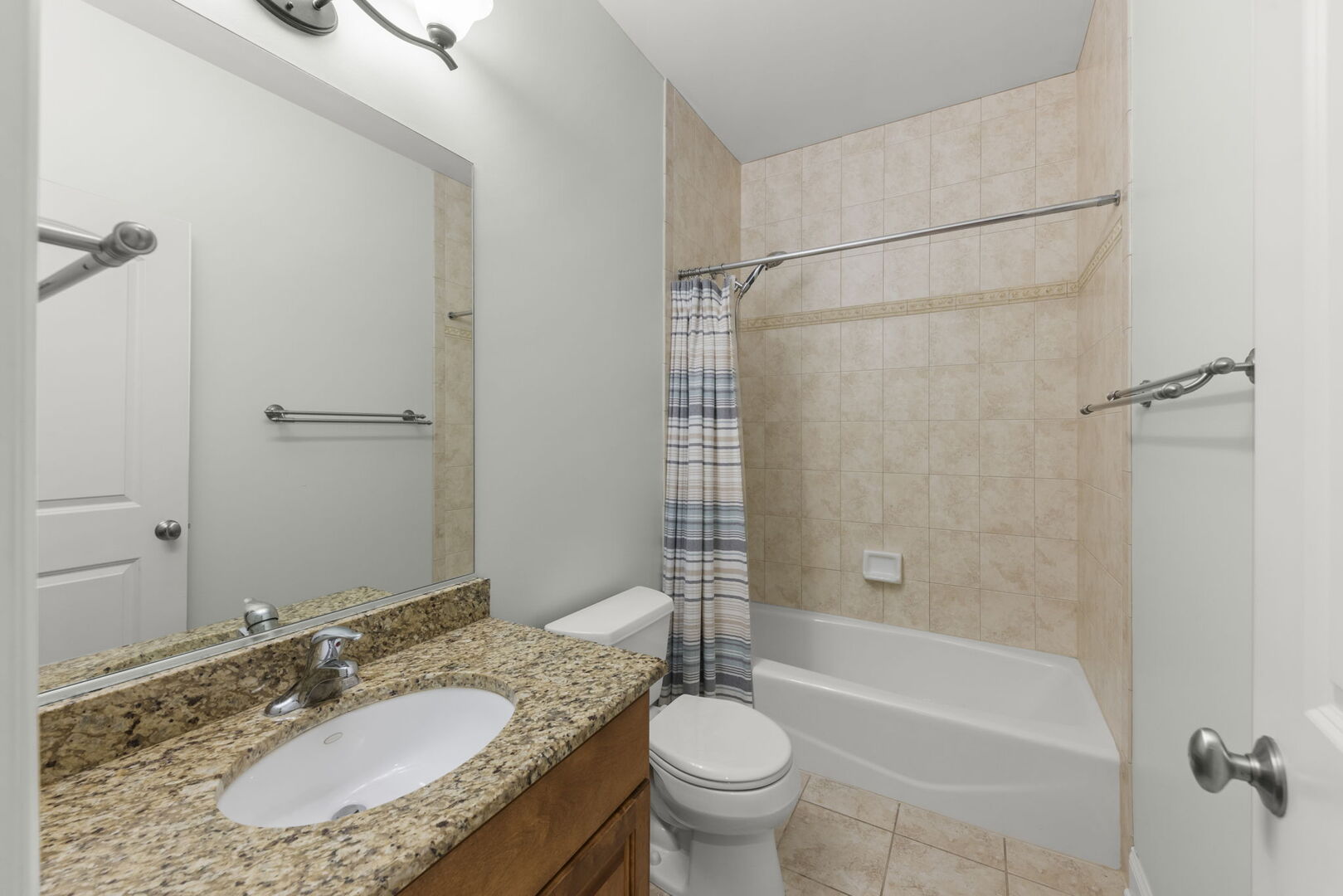 204 Amherst Circle, Oswego, IL 60543