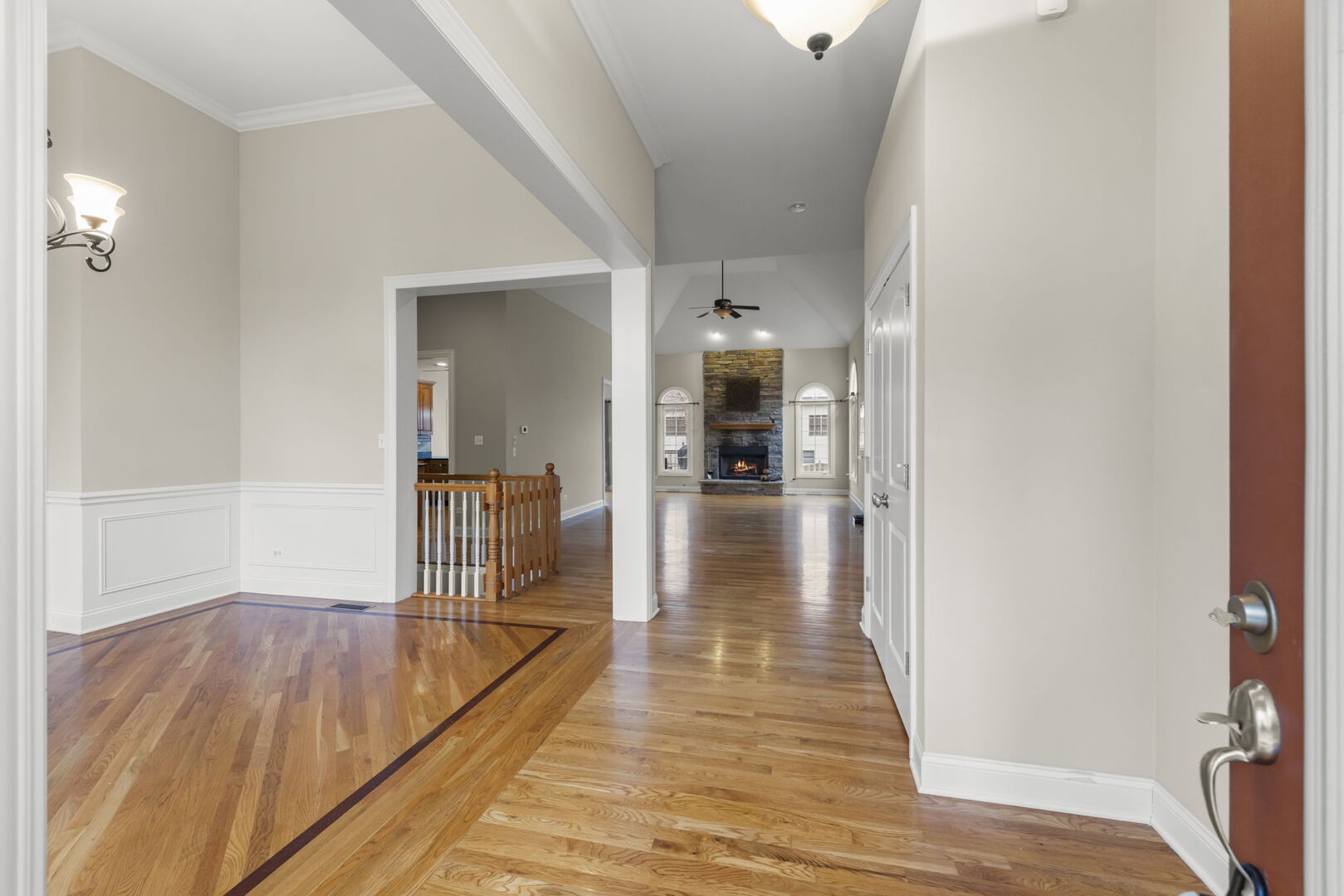 204 Amherst Circle, Oswego, IL 60543