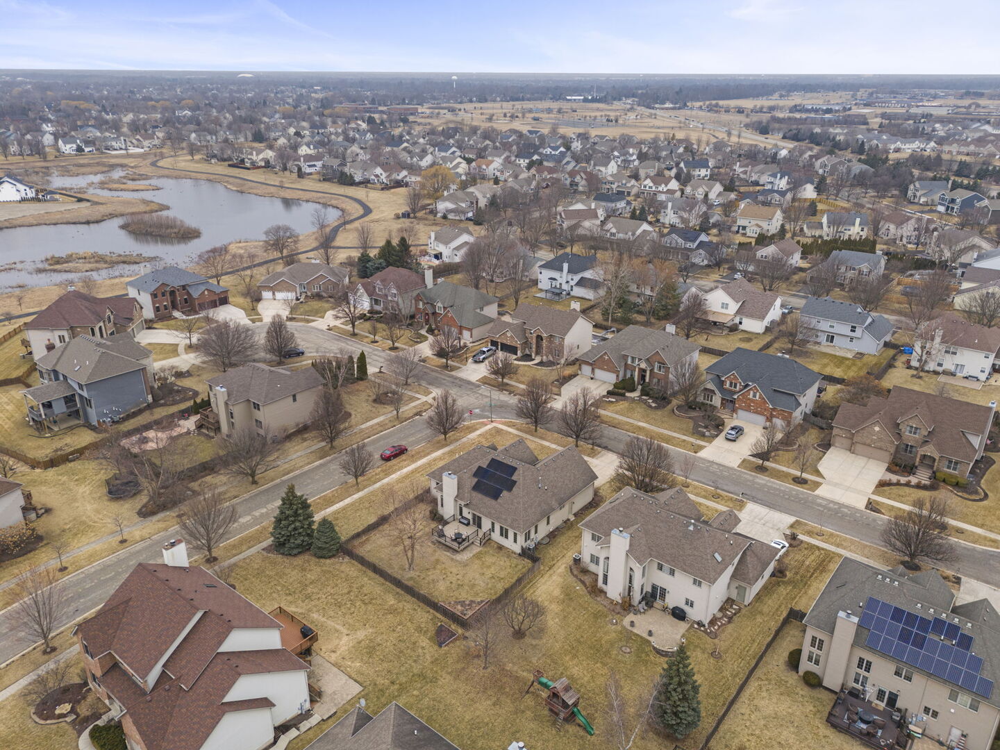 204 Amherst Circle, Oswego, IL 60543