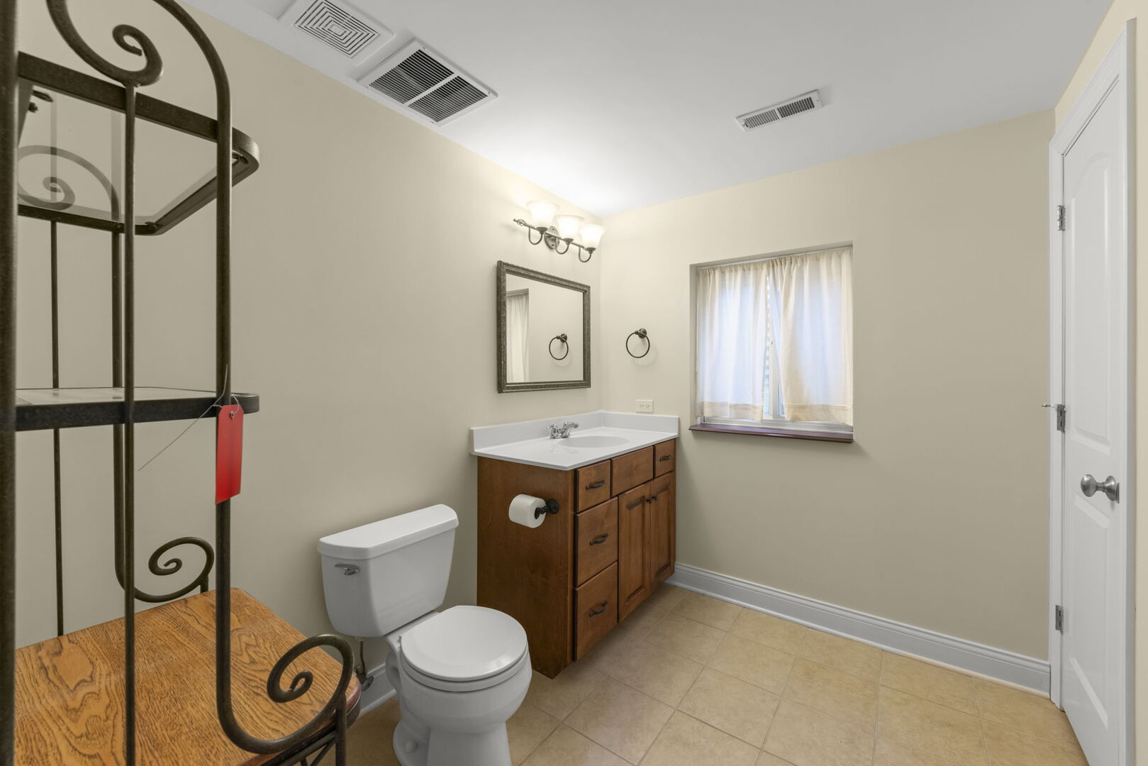 204 Amherst Circle, Oswego, IL 60543