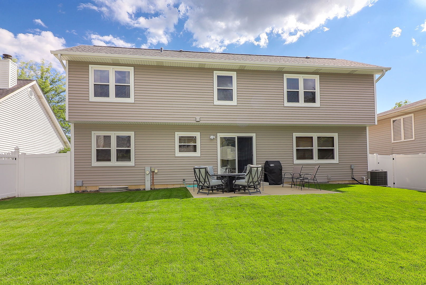 599 Hempstead Avenue, Naperville, IL 60565