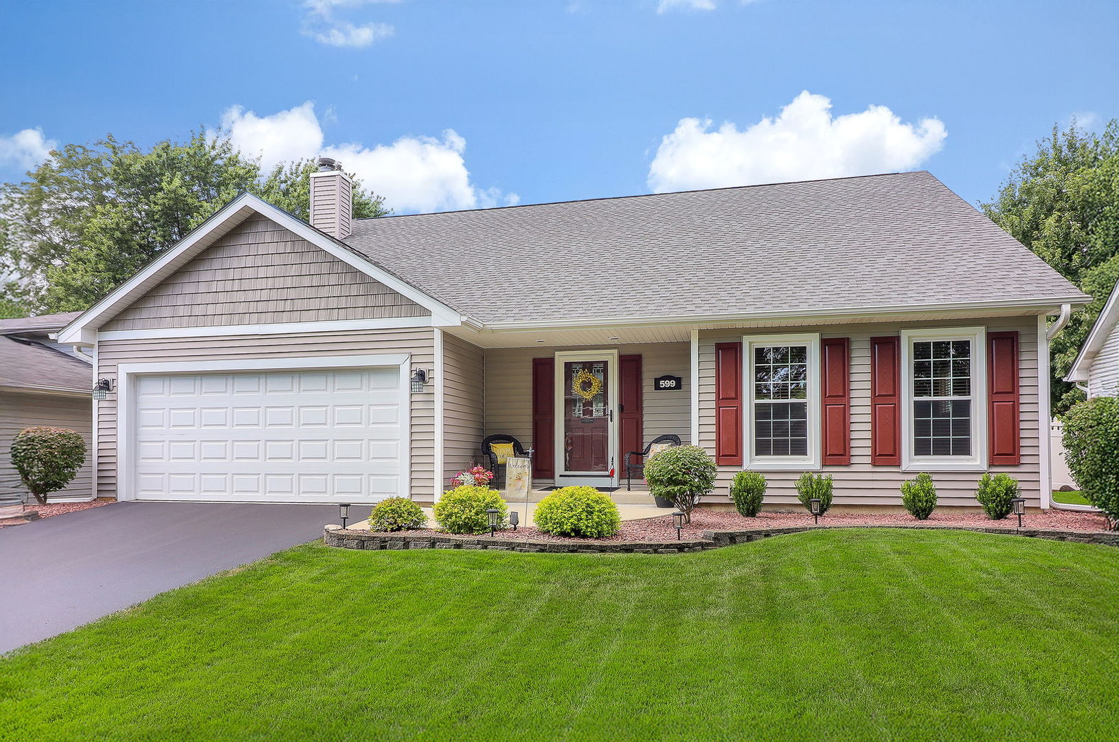 599 Hempstead Avenue, Naperville, IL 60565