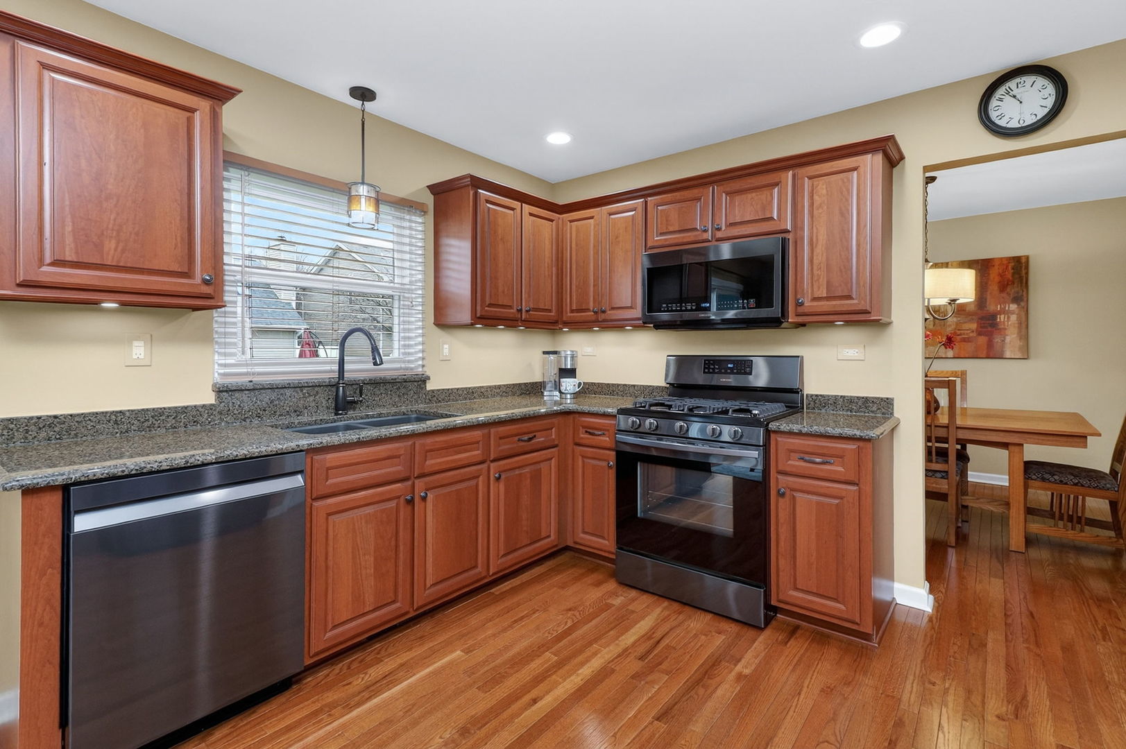 599 Hempstead Avenue, Naperville, IL 60565