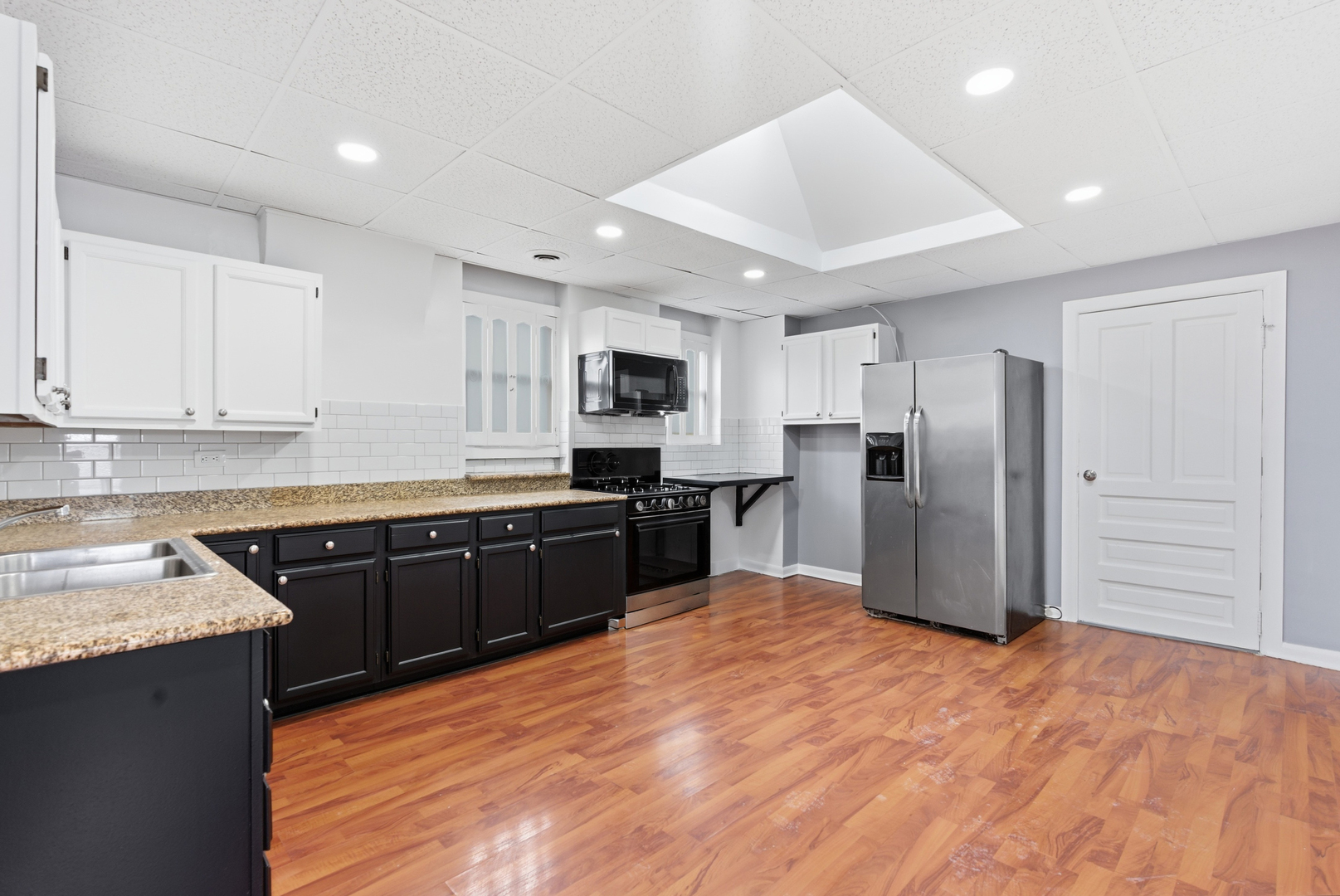 2014 N Whipple Street, Chicago, IL 60647