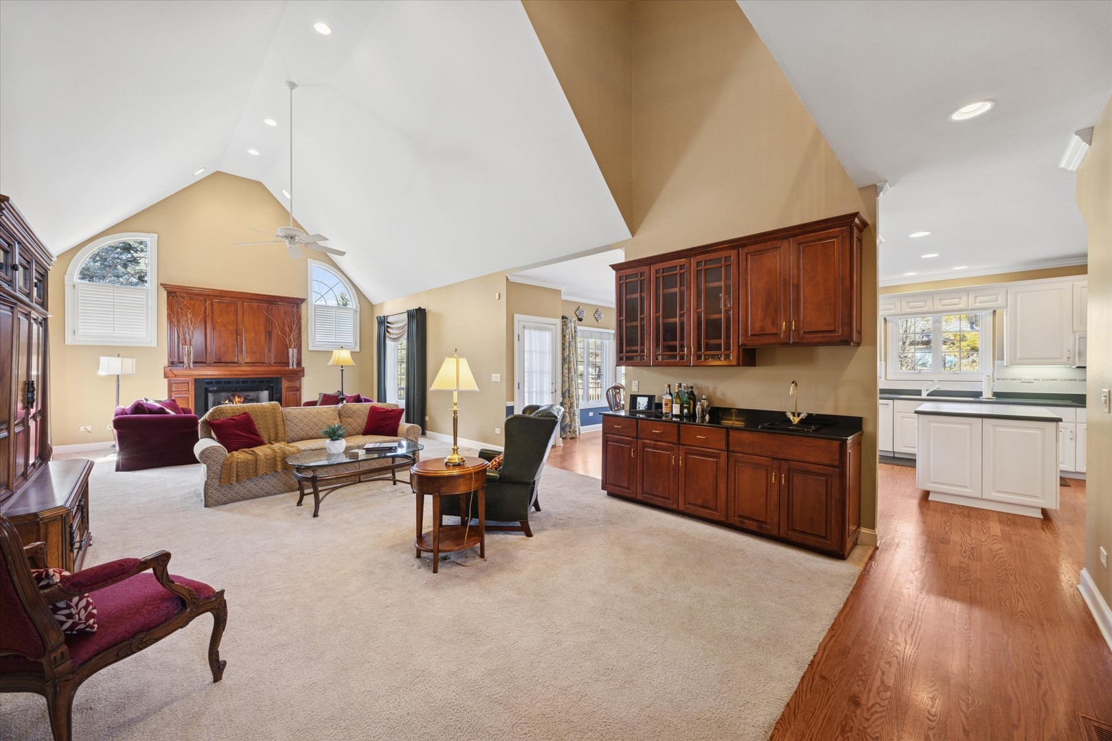 24735 W Manor Drive, Shorewood, IL 60404