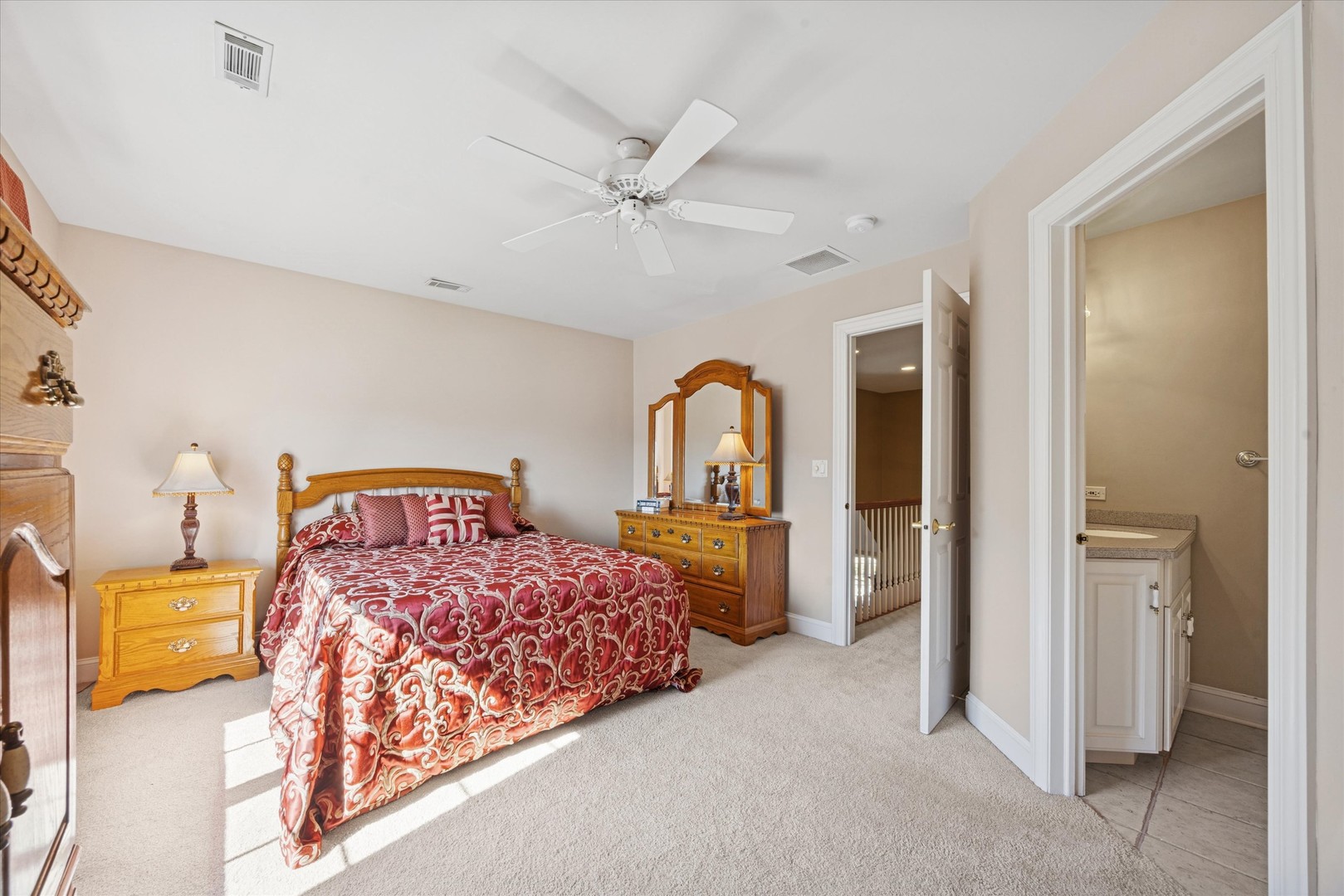 24735 W Manor Drive, Shorewood, IL 60404