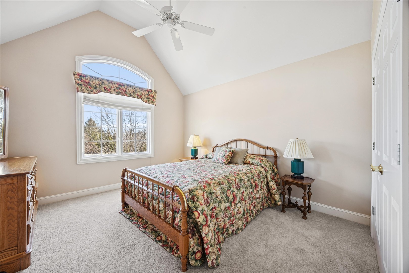 24735 W Manor Drive, Shorewood, IL 60404