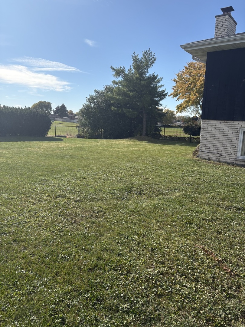 7631 Chestnut Drive, Orland Park, IL 60462