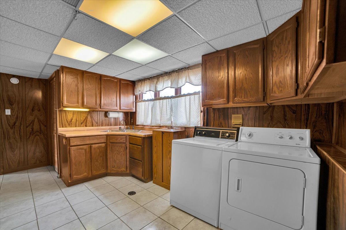 7631 Chestnut Drive, Orland Park, IL 60462