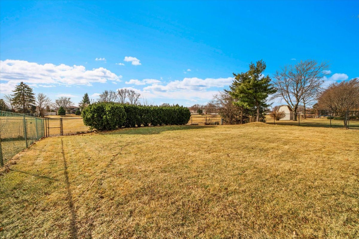 7631 Chestnut Drive, Orland Park, IL 60462